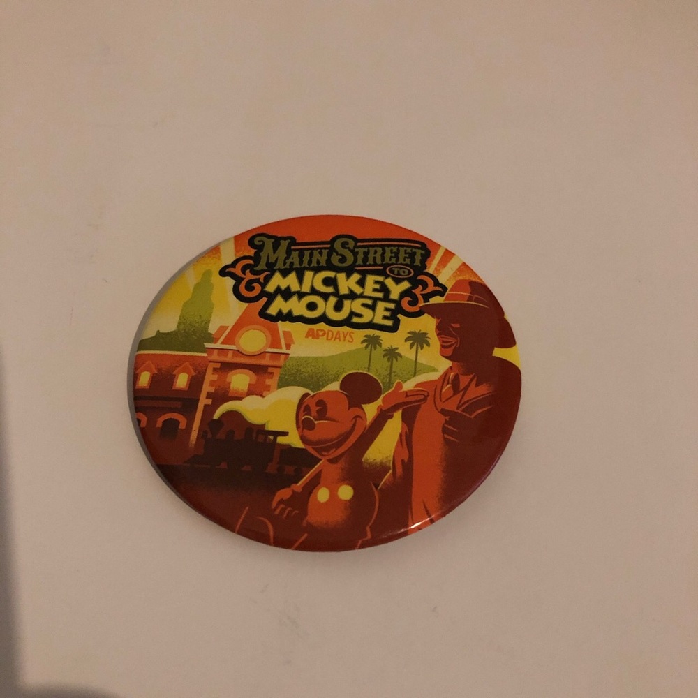 Annual Passholder 2017 AP Days Disneyland Button